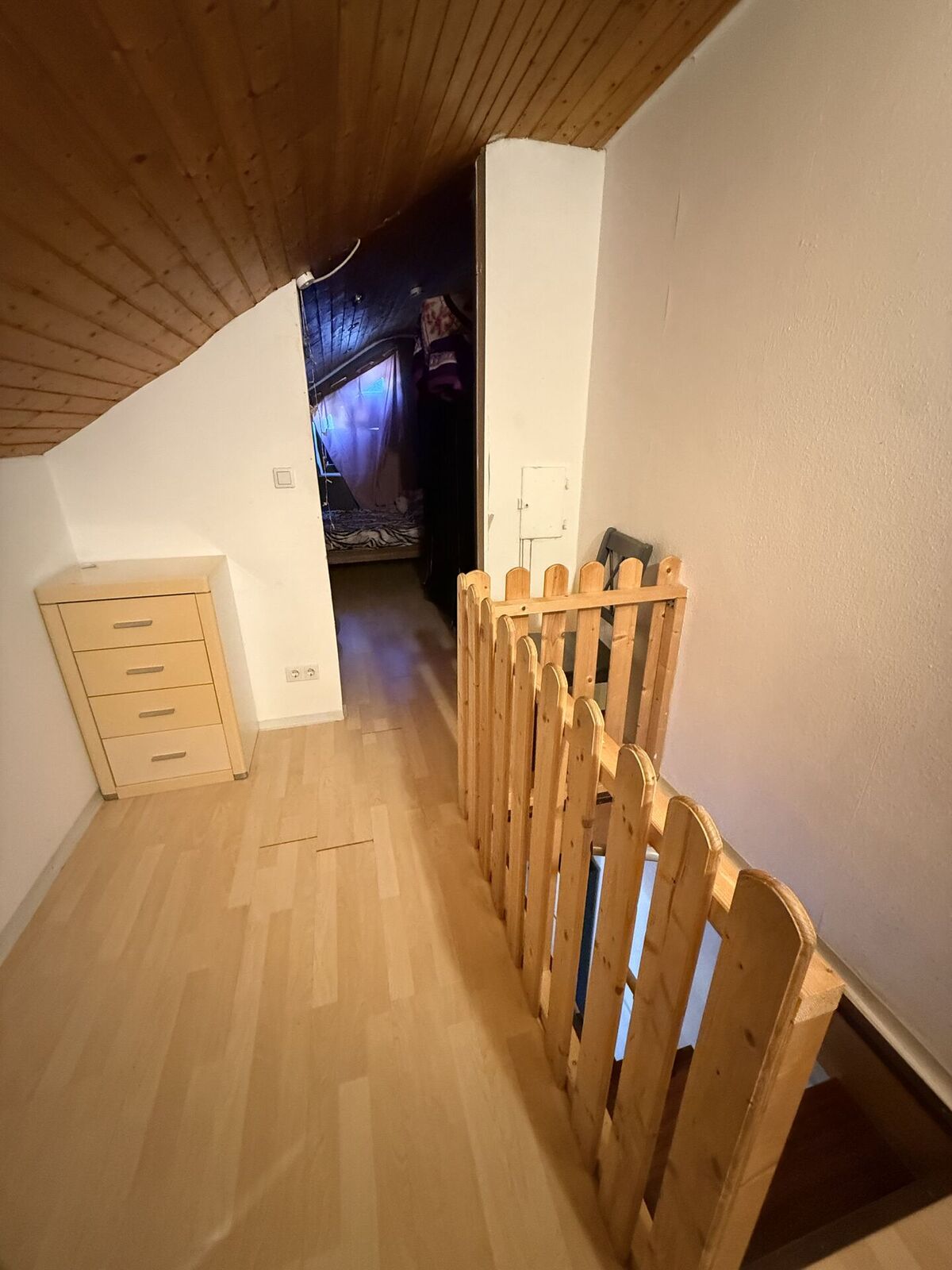 Oberes DG Zimmer