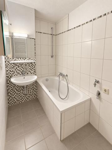 Gepflegte 3-Zimmer-Wohnung mit zwei Balkonen