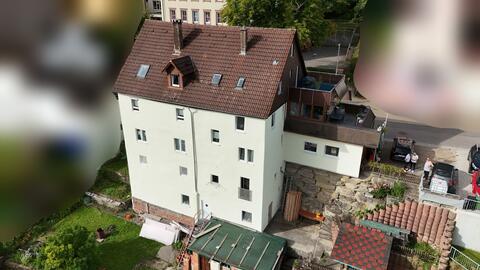 Großzügiges Mehrfamilienhaus mit Entwicklungspotenzial