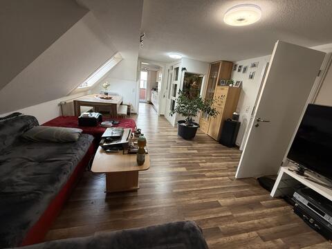 Großzügiges Mehrfamilienhaus mit Entwicklungspotenzial